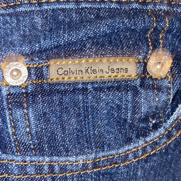 Calvin Klein Vintage Women’s Dark Wash High Waisted Mom Jeans Blue Size 9 - Picture 3 of 9